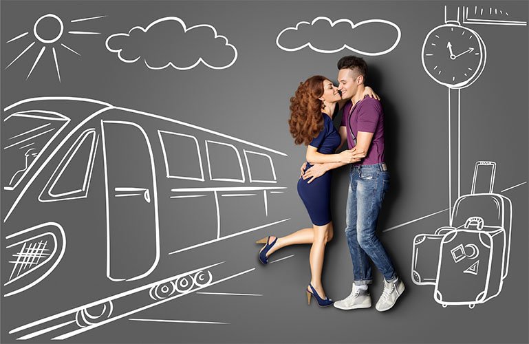 Boldog pár. Körülöttük rajzok: napsugár, felhővel, vonattal, utazással.