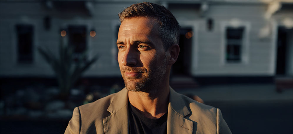 Te tudod, hogy vajon mit jelent, ha egy férfi mindig néz?