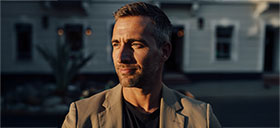 Te tudod, hogy vajon mit jelent, ha egy férfi mindig néz?