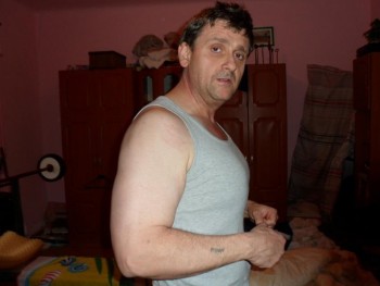 Atos 51 éves társkereső profilképe