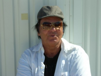 titano 65 éves társkereső profilképe
