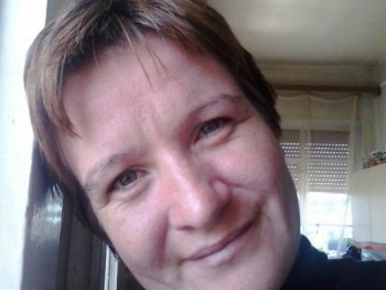 ÉVA34 42 éves társkereső profilképe