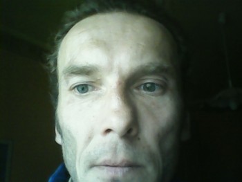 terepes 44 éves társkereső profilképe