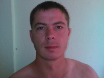 petya34 38 éves társkereső profilképe