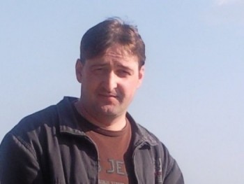 trembi 44 éves társkereső profilképe
