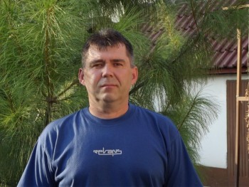 János76 48 éves társkereső profilképe