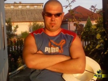 István85 37 éves társkereső profilképe