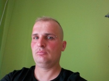robi32 39 éves társkereső profilképe