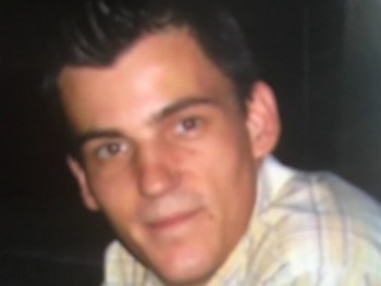 Robesz84 37 éves társkereső profilképe