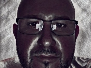 Zeelo 45 éves társkereső profilképe
