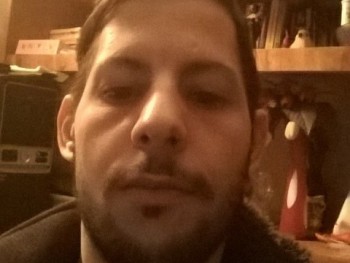 Tibor29 34 éves társkereső profilképe