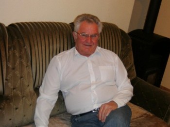 FJocó 77 éves társkereső profilképe