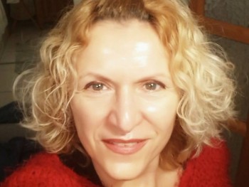 Rafina 55 éves társkereső profilképe