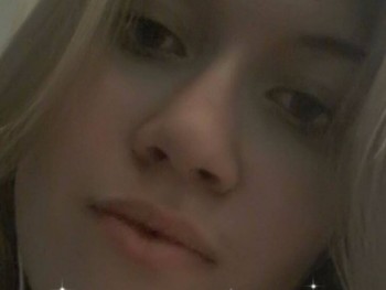 LauraSophia18 23 éves társkereső profilképe