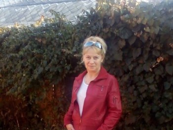 Kovács Maja 48 éves társkereső profilképe