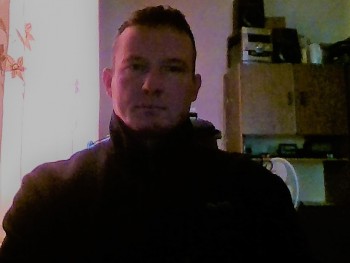 Gaben 99 42 éves társkereső profilképe