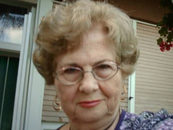 zsófia 87 éves társkereső profilképe