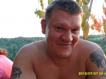 HEKTOR177 43 éves társkereső profilképe