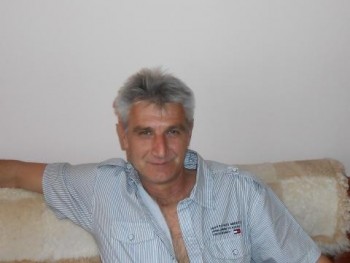 Janko 47 éves társkereső profilképe