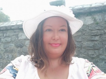 Evelyna 44 éves társkereső profilképe