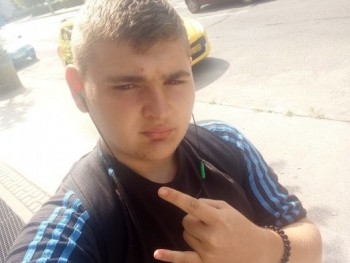 Ferenc 17 22 éves társkereső profilképe