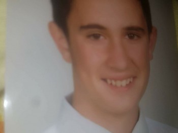 danidb 19 éves társkereső profilképe