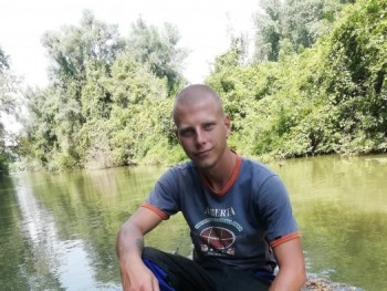 Farkas Zoltán 23 éves társkereső profilképe