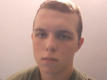 Patrik VE 19 éves társkereső profilképe