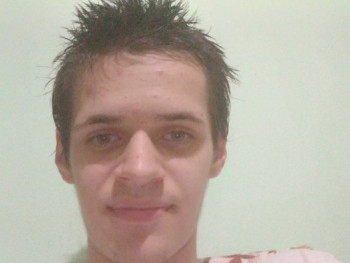 Gercsák Albert 20 éves társkereső profilképe