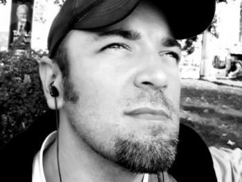 Schram Norbert 41 éves társkereső profilképe