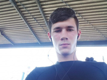 Csaba12 24 éves társkereső profilképe