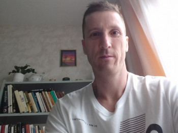 Attila 36 42 éves társkereső profilképe
