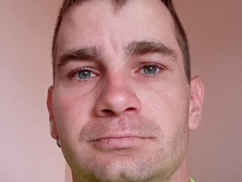 Robi0511 33 éves társkereső profilképe