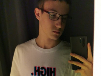 Zoltán16 18 éves társkereső profilképe