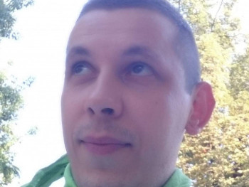 Andris8697 36 éves társkereső profilképe