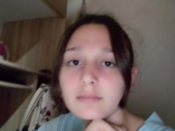 Krisztina Aida 16 éves társkereső profilképe