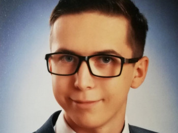 szecsjani 21 éves társkereső profilképe