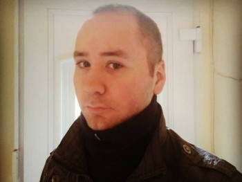 Adamsky 32 éves társkereső profilképe