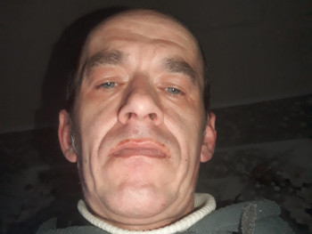 István1975 48 éves társkereső profilképe