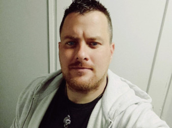 András90 32 éves társkereső profilképe
