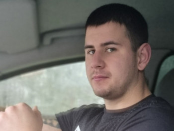 Zoltán Való 24 éves társkereső profilképe