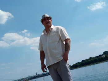 PetróGábor 39 éves társkereső profilképe