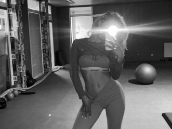 Babyivy94 29 éves társkereső profilképe