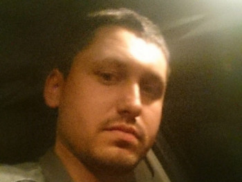 egyfaszi 33 éves társkereső profilképe