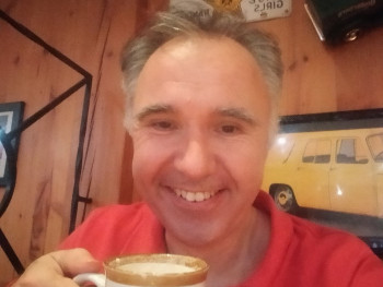 kaffes 55 éves társkereső profilképe