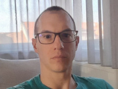 Gábor_90 - 34 éves társkereső fotója