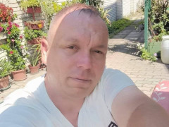 Dominik39 - 42 éves társkereső fotója
