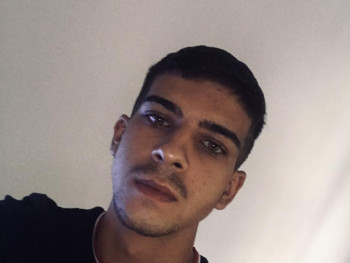 kevinrudovics 21 éves társkereső profilképe