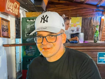 Sanyika000 31 éves társkereső profilképe