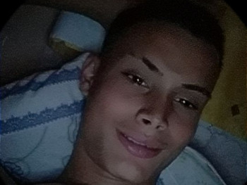 biró martin 18 éves társkereső profilképe